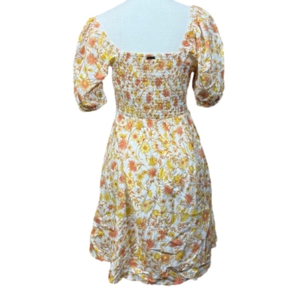 NWT Billabong Loving Life Puff Floral Mini Dress - Picture 7 of 9
